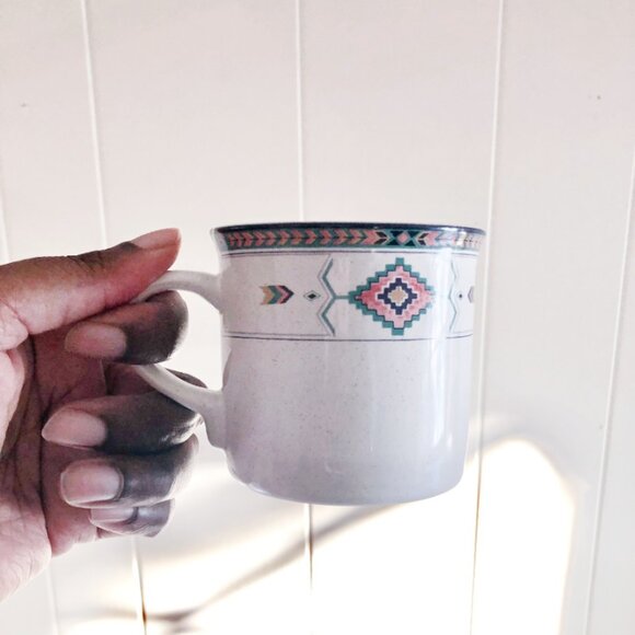Vintage 90s Southwest Pattern Mugs - Picture 9 of 9